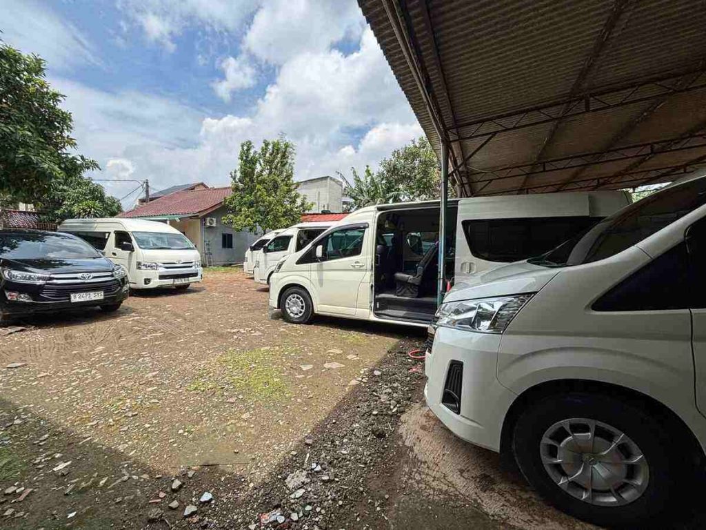 Sewa Mobil Bekasi
