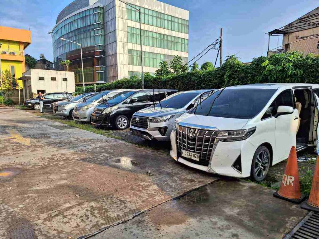 Sewa Mobil Jakarta